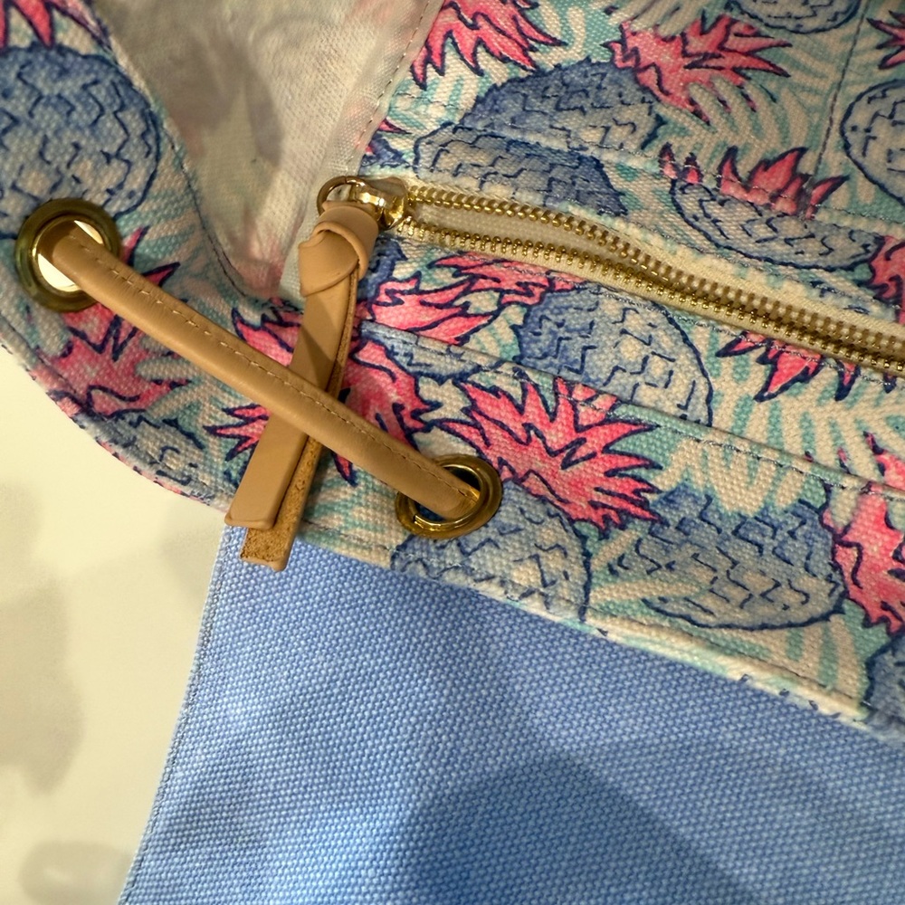 Vineyard Vines Blue and Pink Pineapple Backpack - Picture 10 of 10